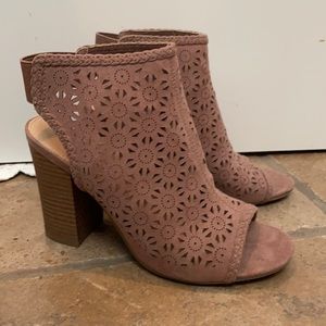 Lauren Conrad Tan Heels